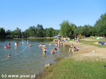 Fragment plaży na kąpielisku w Pęgowie