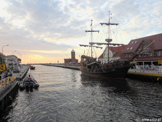 Latarnia w Darłówku - widok z portu